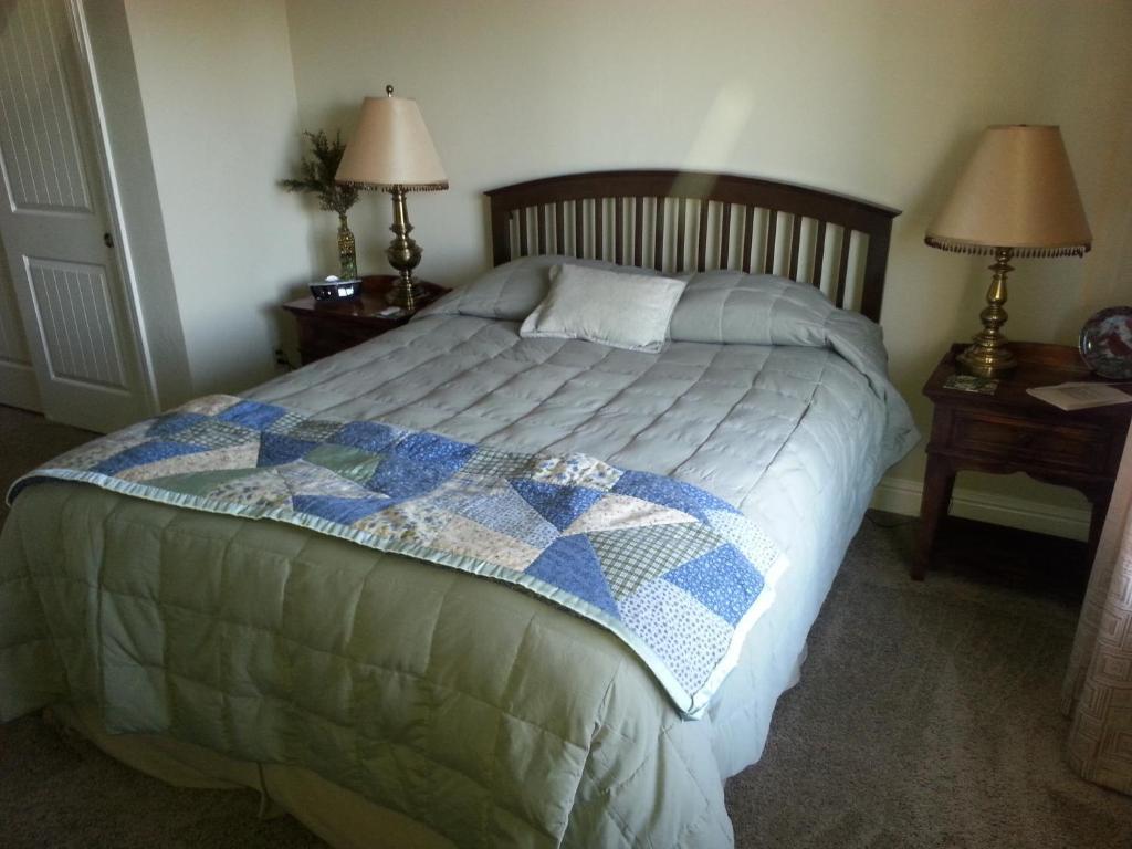 Yosemite Sierra View Bed & Breakfast Oakhurst Room photo