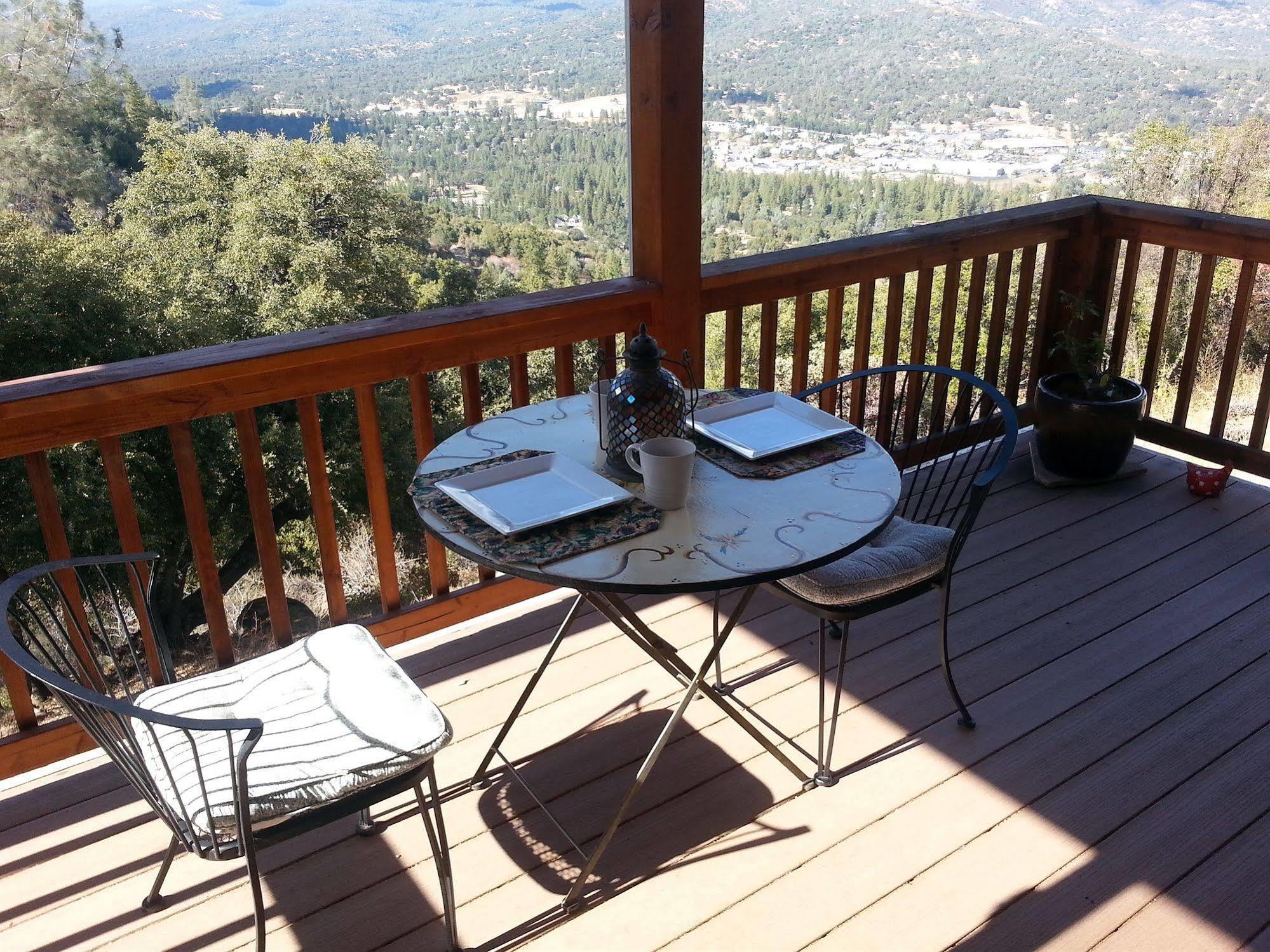Yosemite Sierra View Bed & Breakfast Oakhurst Exterior photo